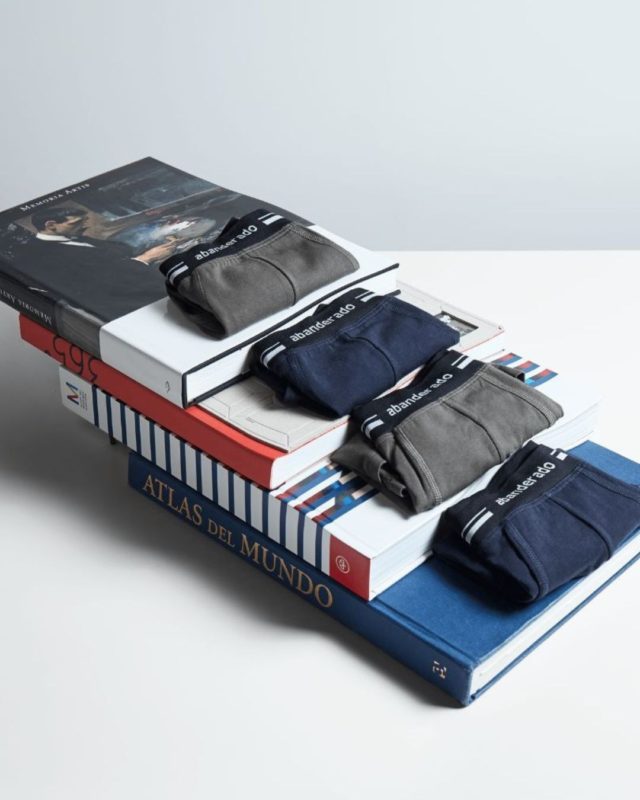 En Xacotex, preparamos las semanas clave del año con un trabajo de planificación y cuidado por el detalle 💙
Nuestro equipo trabaja para que tus pedidos lleguen cuando más los necesitas ✨

 #xacotex #mayoristas #mayoristasonline #SomosMayoristas #atacadoderoupas #fornecedoresderoupa #mayoristasespaña #wholesale